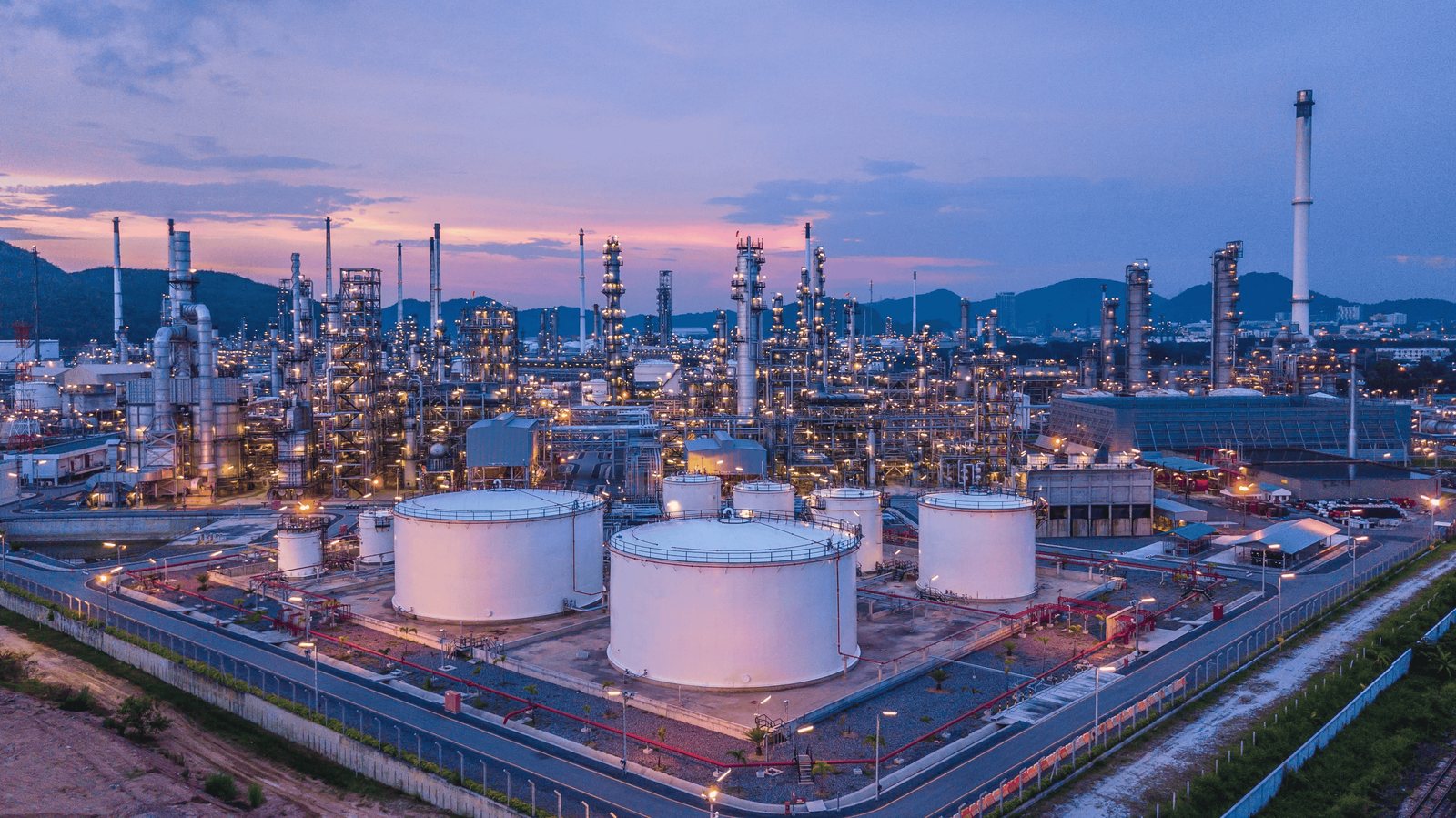 VERCHO Group electrical enclosures and fasteners for Oil & Gas industries